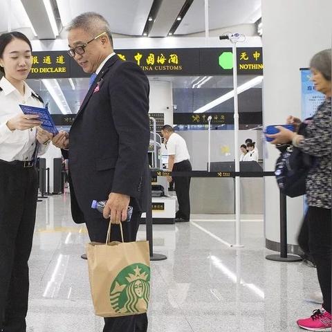 2025新澳门正版免费挂牌及2025新澳门天天免费的暴露！数据解答解释定义-留心误导的假宣传单